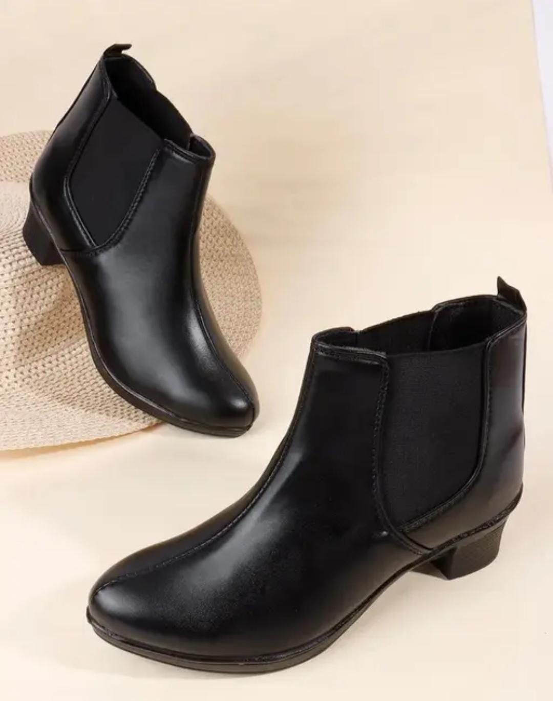 BOOTS FOR WOMEN