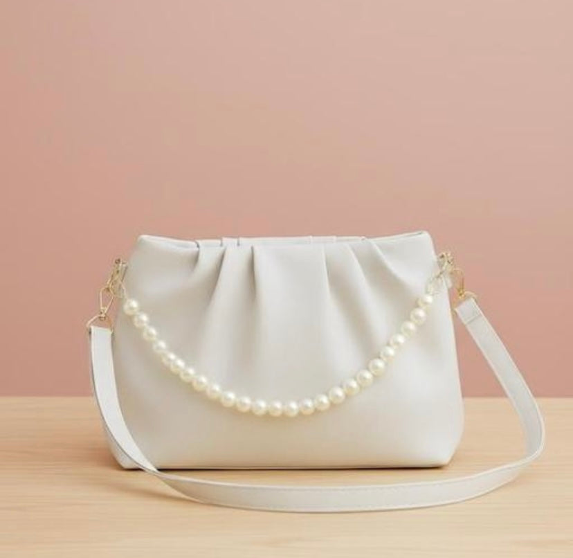 Trendy Pearl sling bag